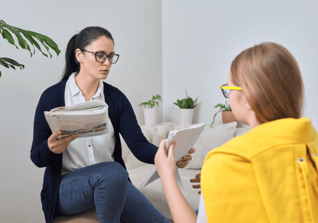 Dezvoltarea unei rețele profesionale și conectarea cu angajatori pentru o carieră de succes prin programele ICCareerHub.